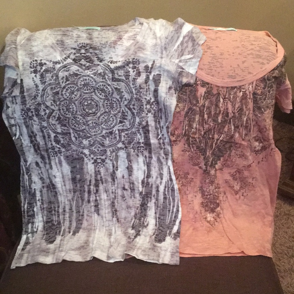 Maurice’s tees
